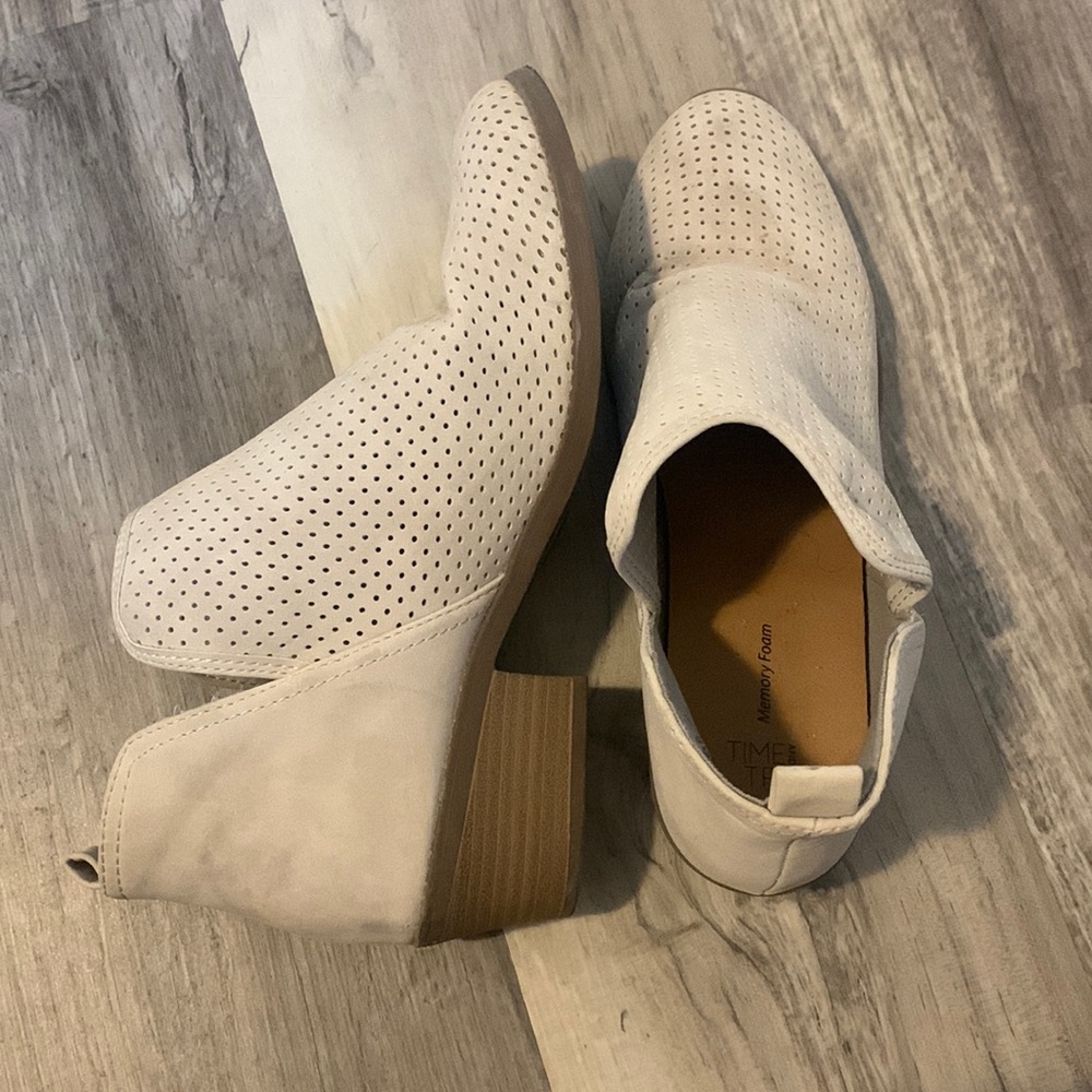 Women’s Booties
